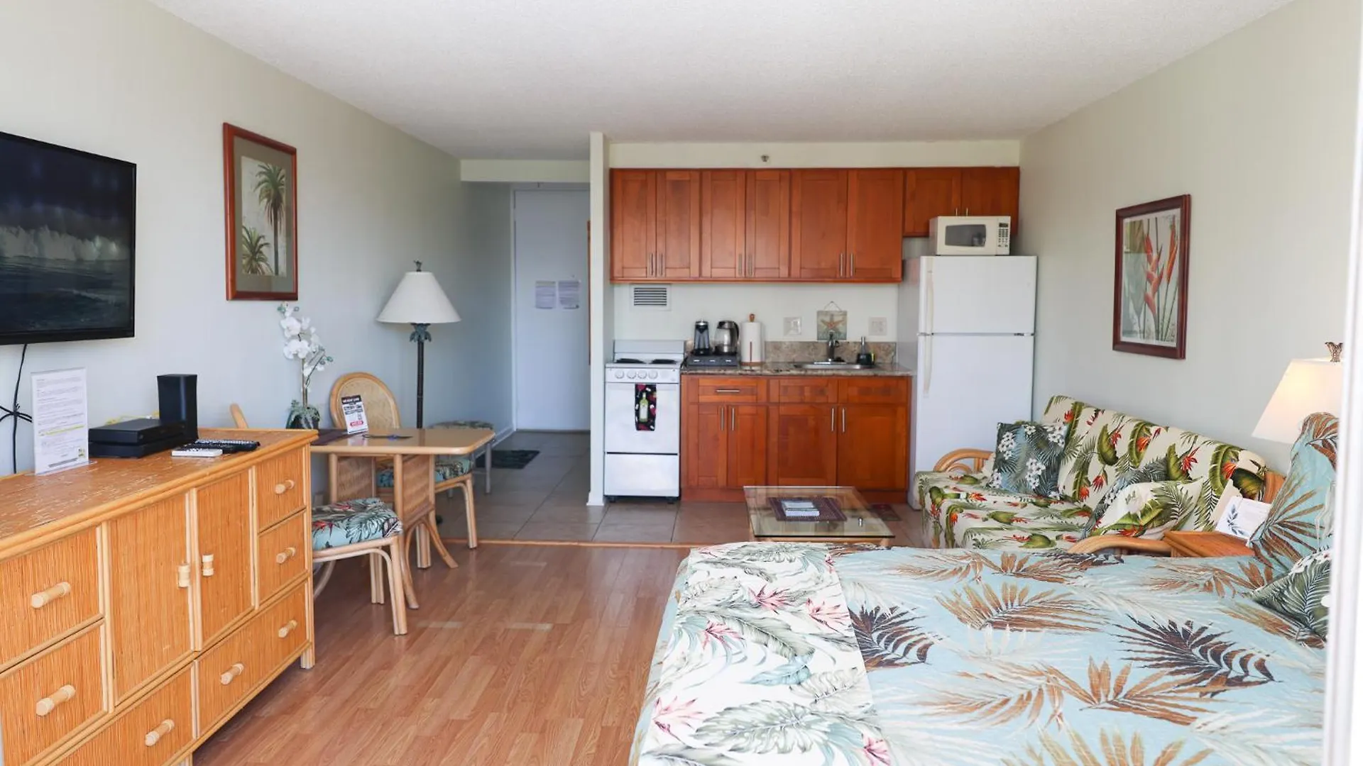 Tropical Studios at Marine Surf Waikiki: Beachfront Oasis with Full Kitchen Honolulu Apartment