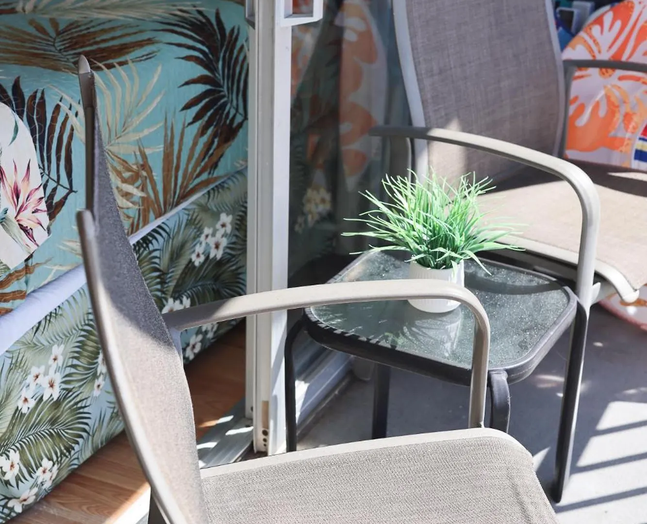 Tropical Studios at Marine Surf Waikiki: Beachfront Oasis with Full Kitchen Honolulu 0*,