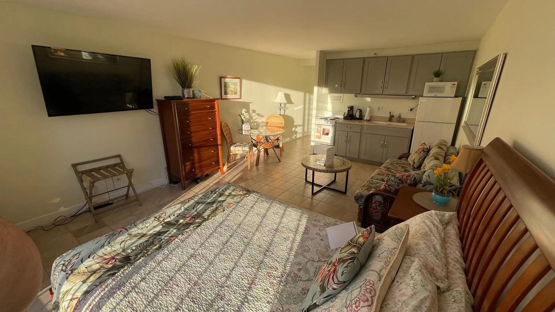 Tropical Studios at Marine Surf Waikiki: Beachfront Oasis with Full Kitchen Honolulu United States