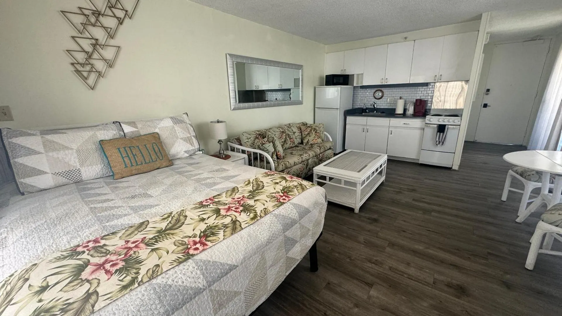 Apartman Tropical Studios At Marine Surf Waikiki - Free Parking - Best Location - Full Kitchen - Swimming Pool Honolulu Amerikai Egyesült Államok